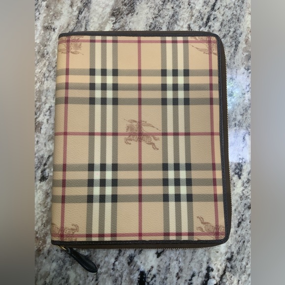 Authentic Burberry zippered Ipad cover w/ Dustbag, COA for Sm